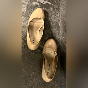 CL by Laundry Women's Nude Wedges size 6.5M